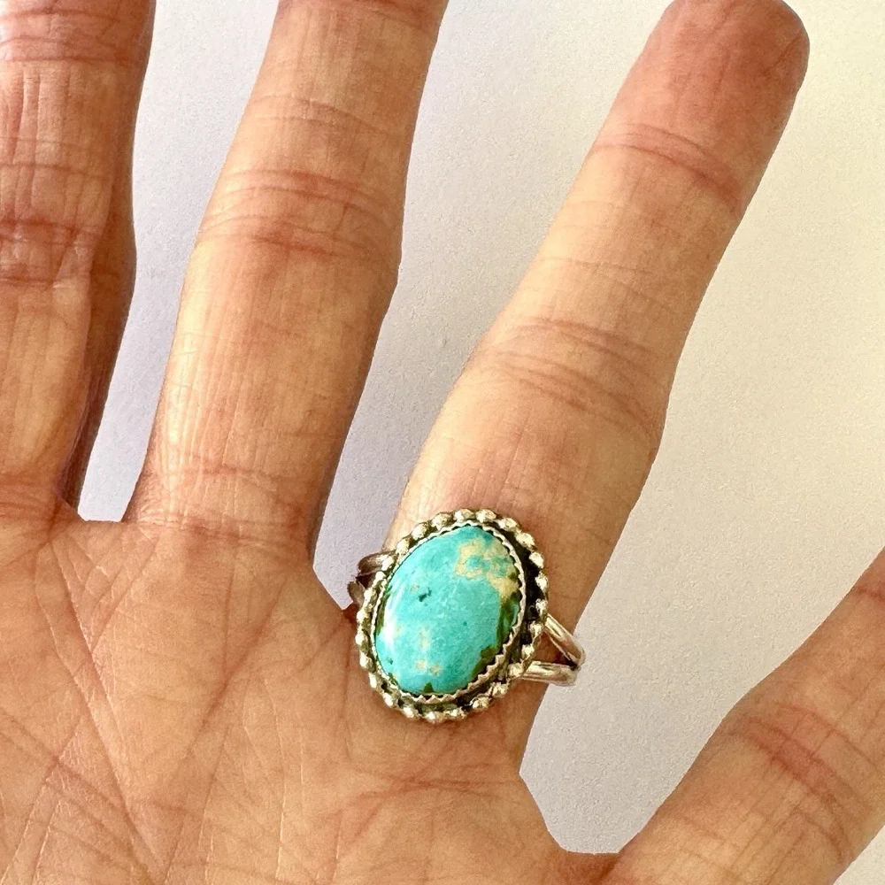 Navajo Turquoise Ring Sz 8 Sonoran Gold Signed Begay Dainty Sterling Native Amer